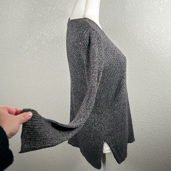 H&M Black & White Knit Long Sleeve Crew Neck Sweater Size Small - Picture 4 of 7